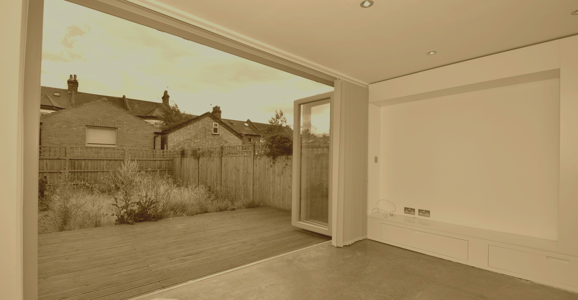 Slider, Glaziers in Purfleet, RM19